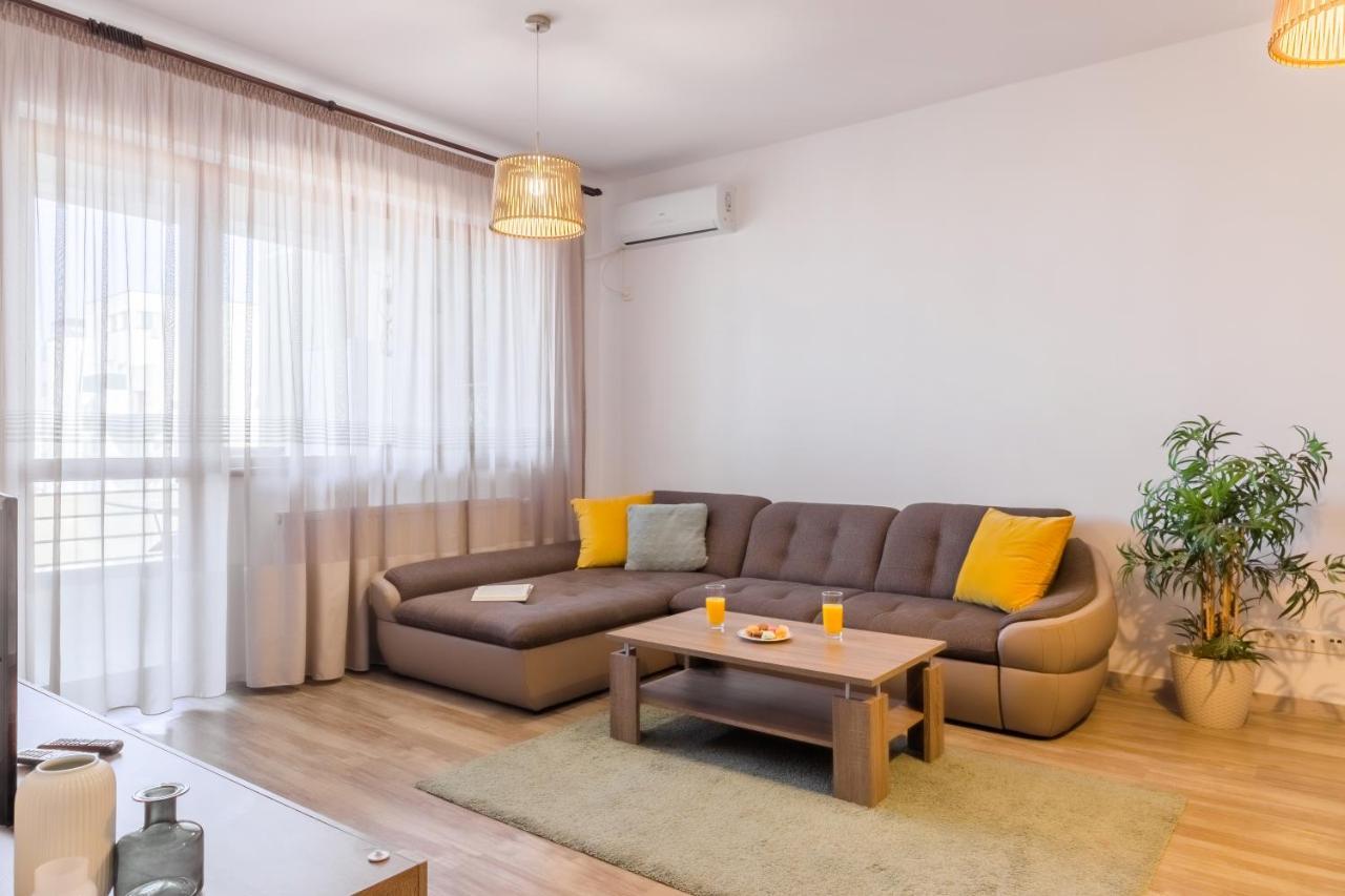 Lovely Apartment With City View Бухарест Экстерьер фото